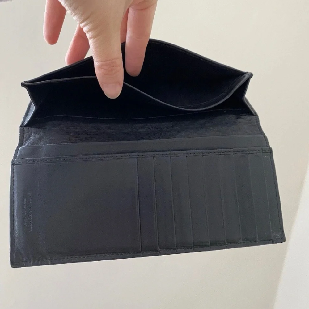 $990 Bottega Veneta Nappa Black Leather Intrecciato Flap Bifold Long Wallet